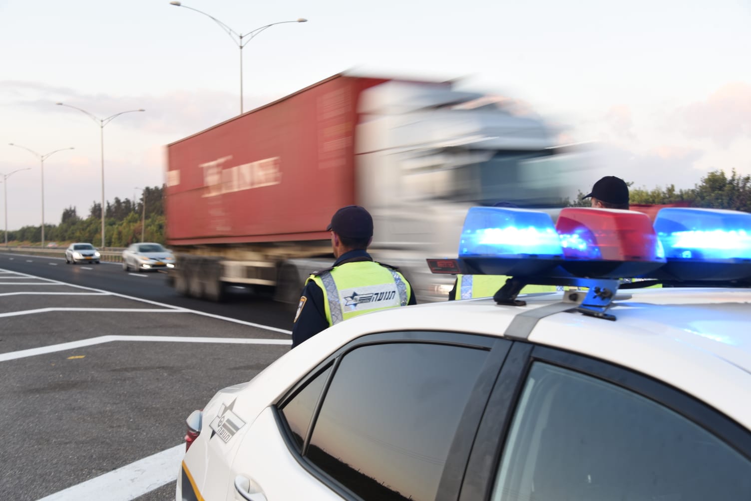 מאבק המשטרה בתאונות הדרכים ובעבירות המסכנות חיים